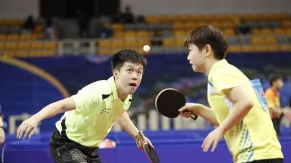 郑钦文取得迈阿密赛开门红.